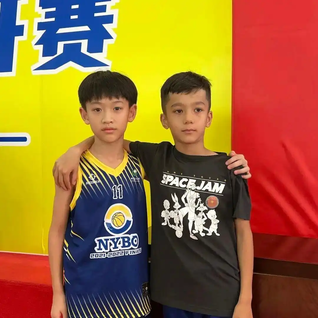 全国篮球小学生冠军_儿童篮球高手_篮球冠军儿童